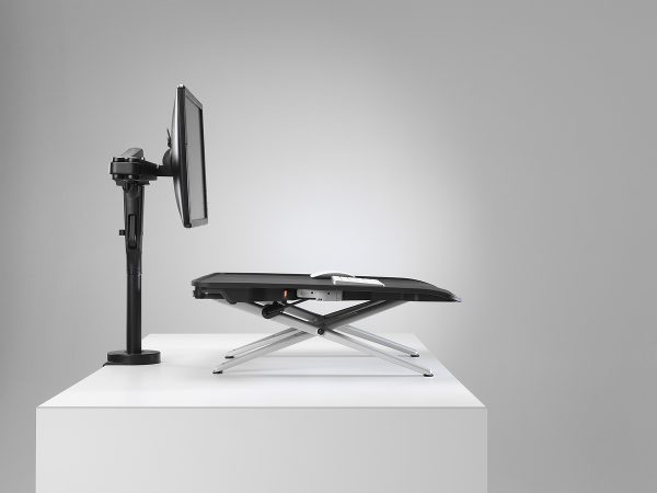 Monto with Ollin monitor arm